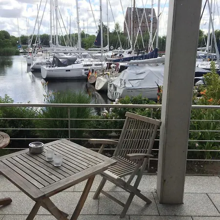 Ferienwohnungen Am Yachthafen Greifswald Exterior foto